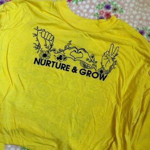 Cropped long sleeve size small